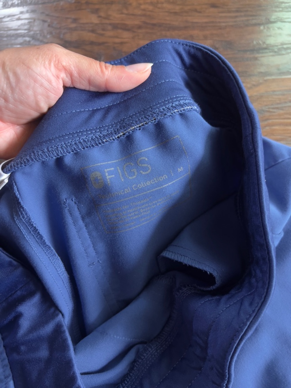 Figs Zamora joggers in limited periwinkle color - Picture 3 of 3